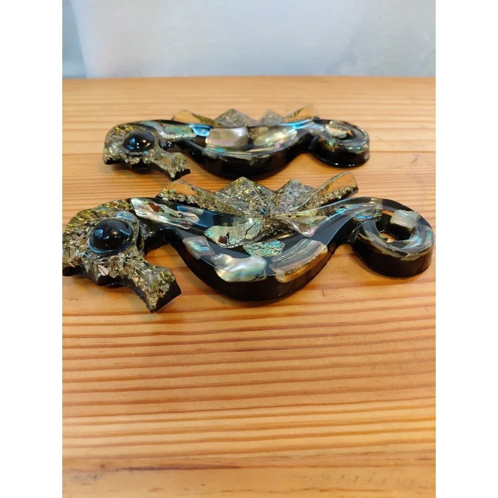 Vintage Lucite Acrylic Abalone Shell Seahorses Decor Plaque Wall Art 10